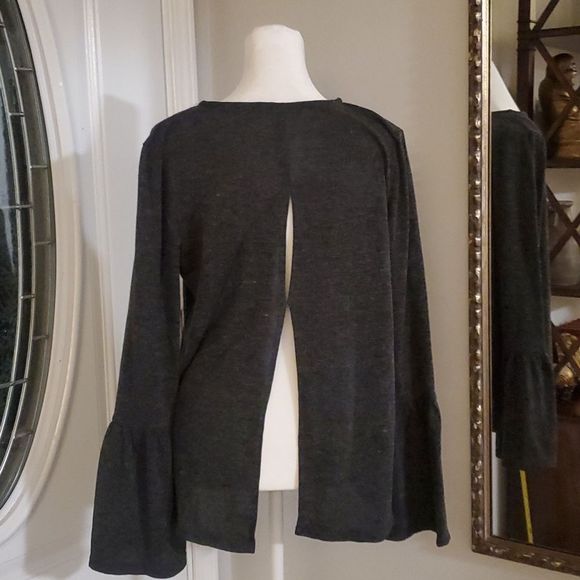 Mod open back grey sweater, M, flowy long sleeves - Picture 5 of 7